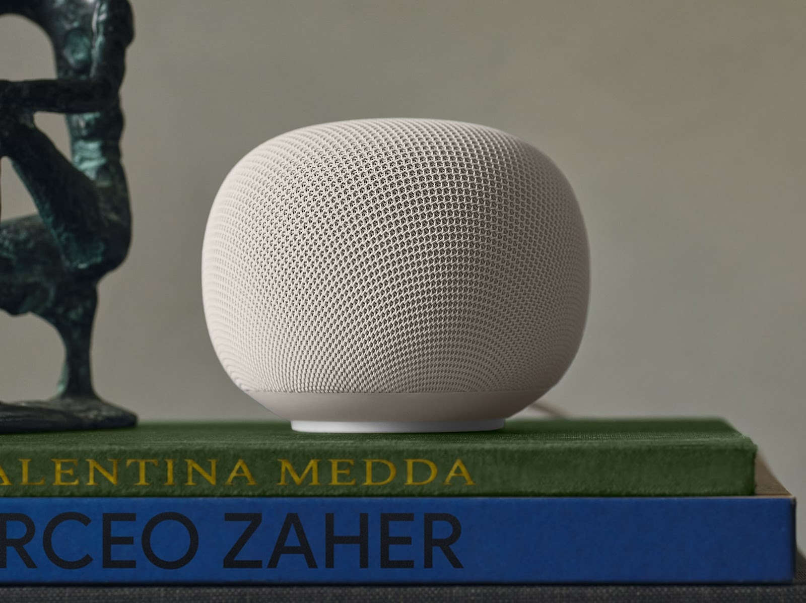 Google Home Speaker z Gemini